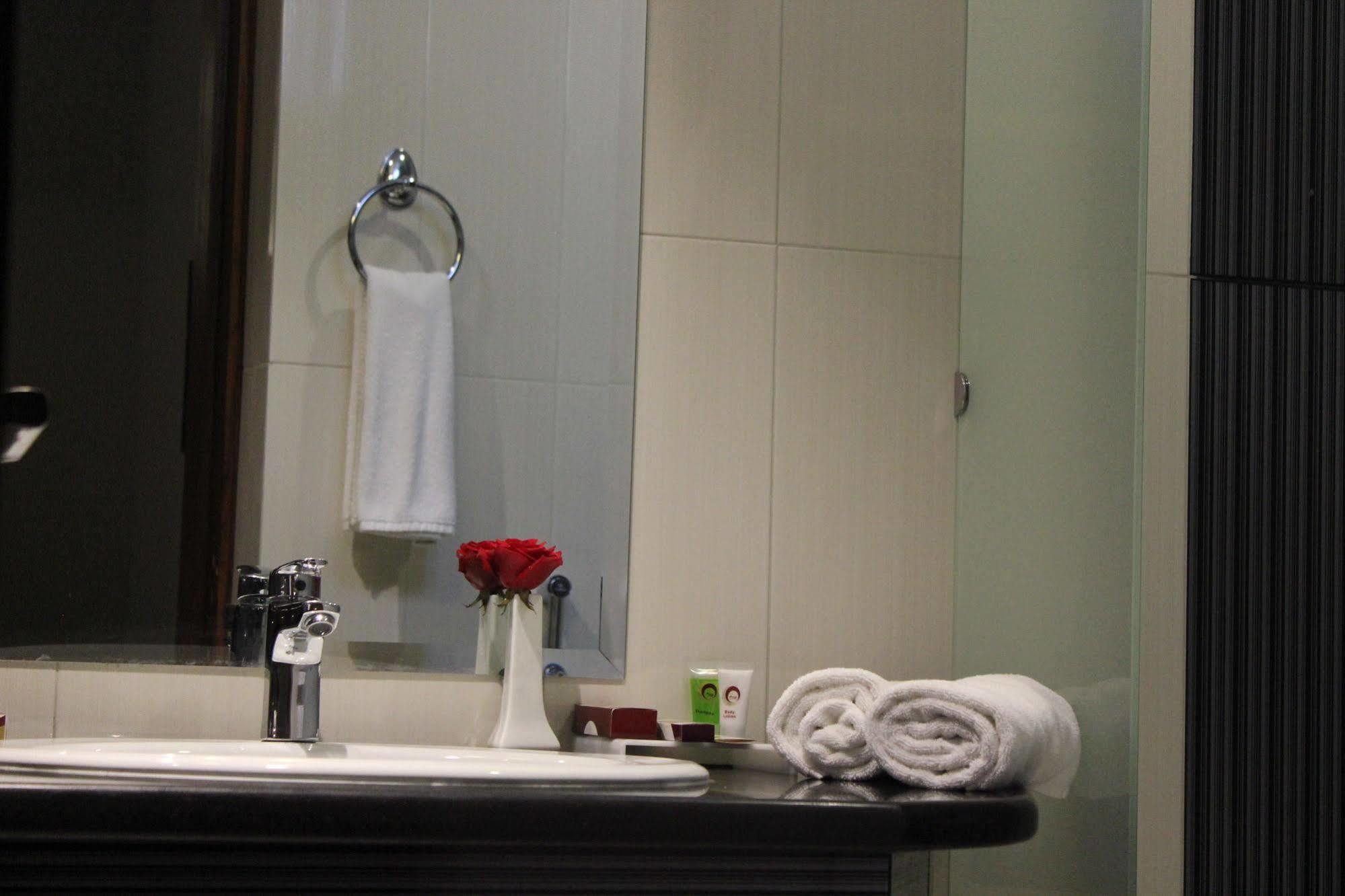 Hotel One Super, Ισλαμαμπάντ Εξωτερικό φωτογραφία