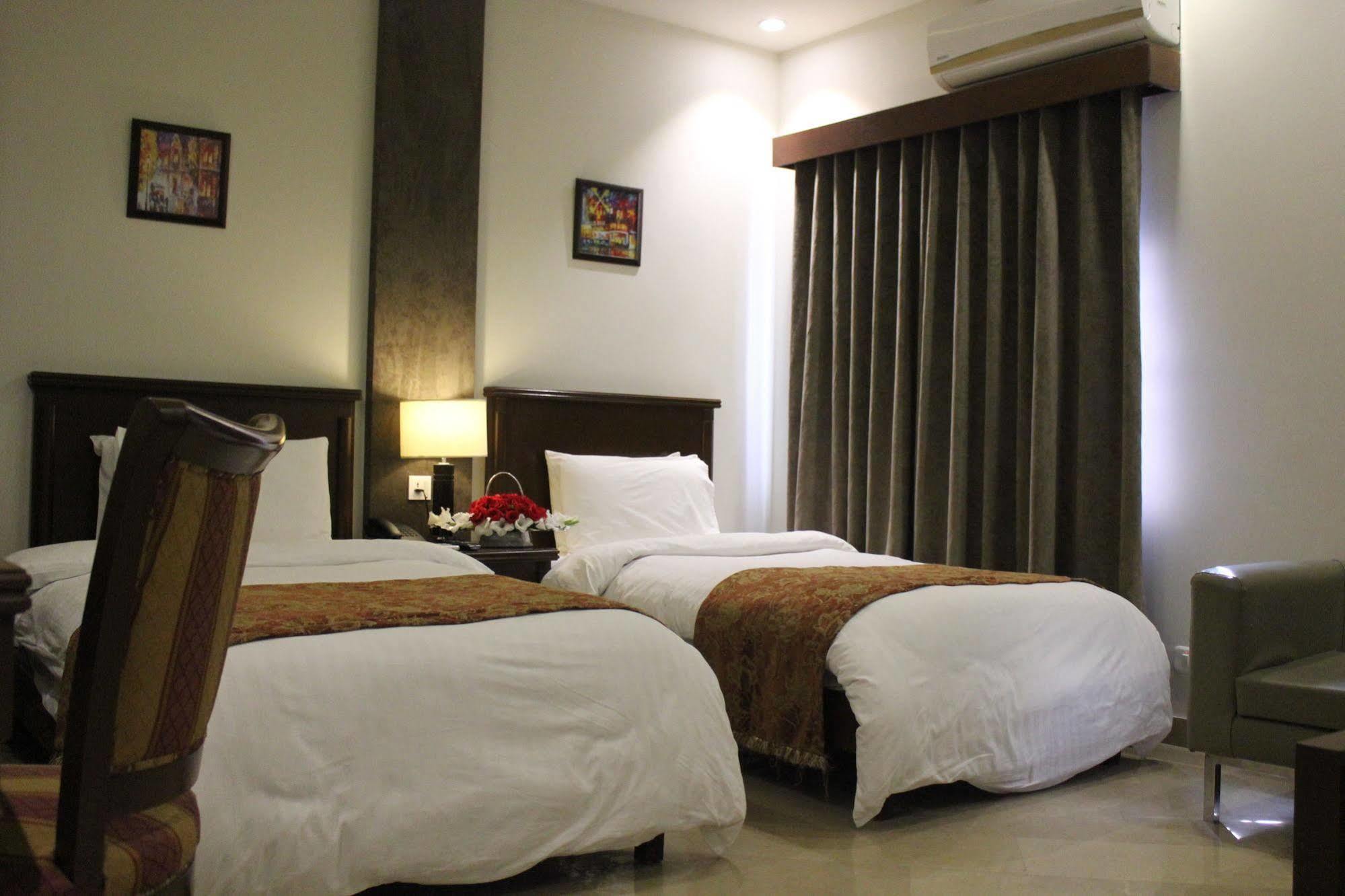 Hotel One Super, Ισλαμαμπάντ Εξωτερικό φωτογραφία